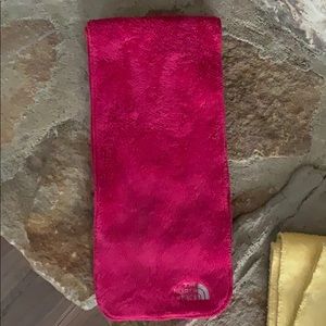 The North Face soft hot pink/raspberry scarf